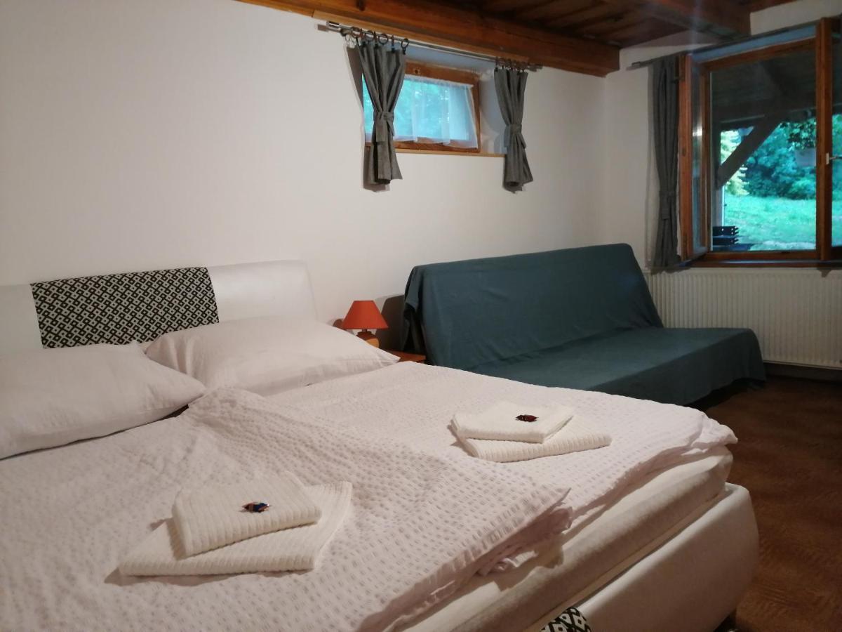 Flora Apartmanok Kehidakustány Exteriér fotografie